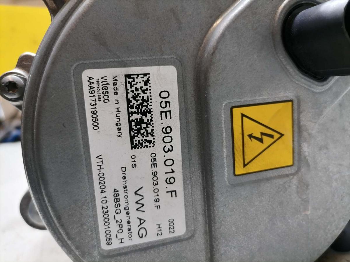 VW Golf 8 original Lichtmaschine Generator 1,5 110KW Bj.2024